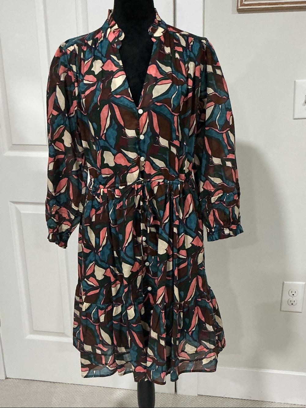 Trovata Multicolor Abstract Print 3/4 Sleeve Button Dress M